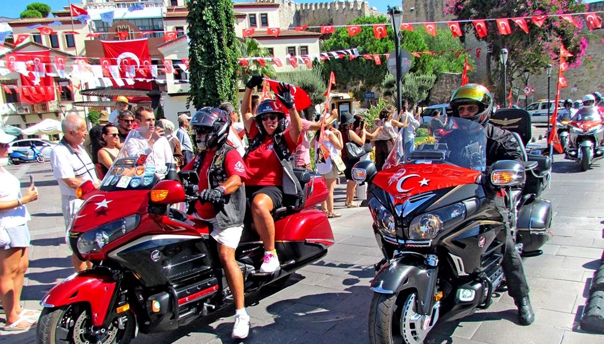 10. Uluslararası Goldwing Treffen Çeşme’de rekor katılımla gerçekleşti