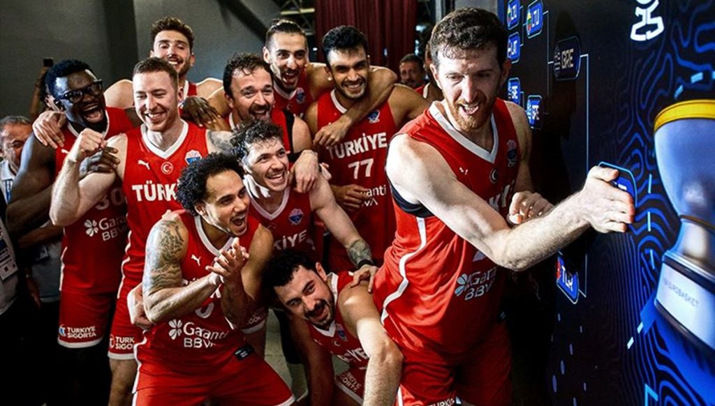 Canlı: Türkiye-Almanya (EuroBasket final maçı)