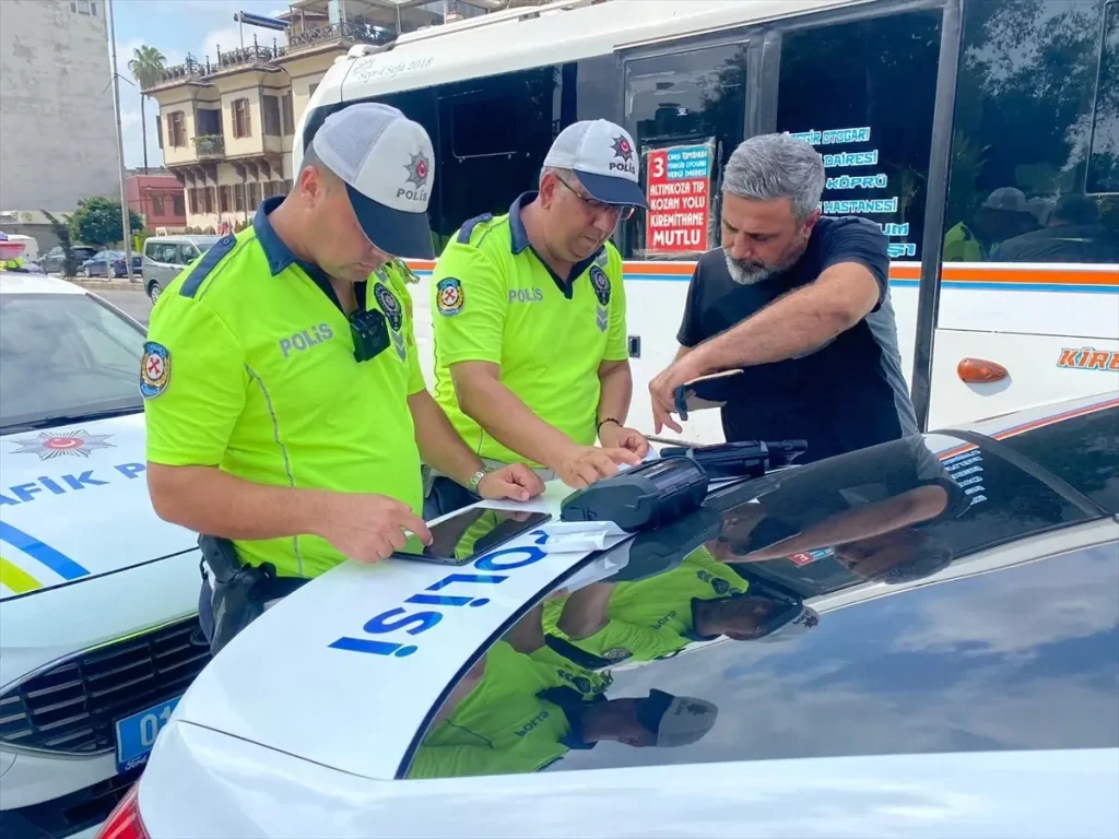 Adana’da Dron Destekli Toplu Taşıma Denetimi