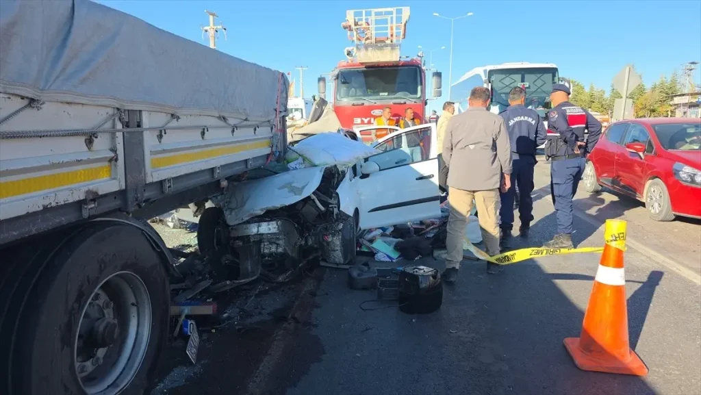 Trafik Kazasında Hayatını Kaybeden Faden Doğan Toprağa Verildi