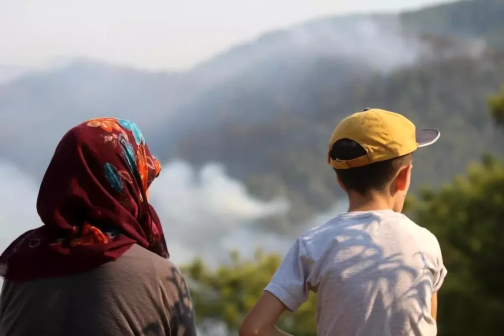 Alanya’daki Orman Yangınları Söke Sürüyor