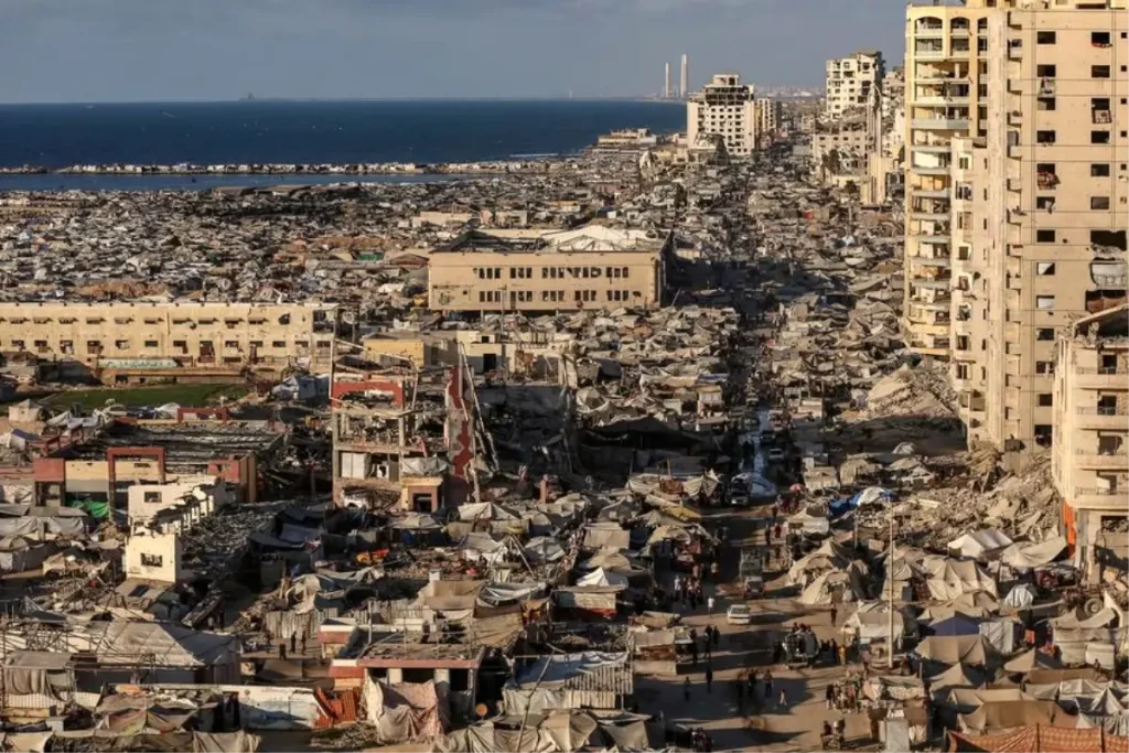 İsrail Saldırıları Gazze’de Yeni Göç Dalgasını Tetikledi