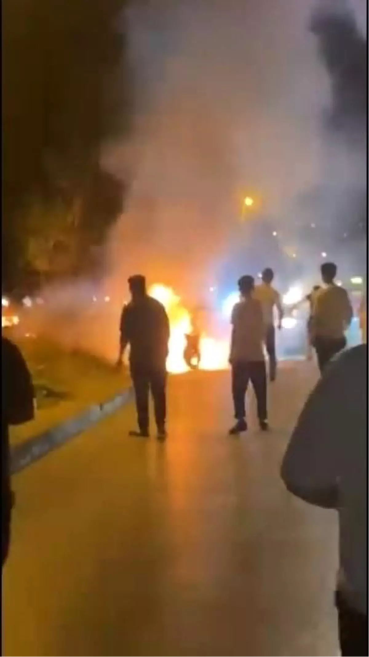 Bursa’da Motosiklet Alev Aldı: Kırık Ayağıyla Koşan Vatandaş Kahramanı