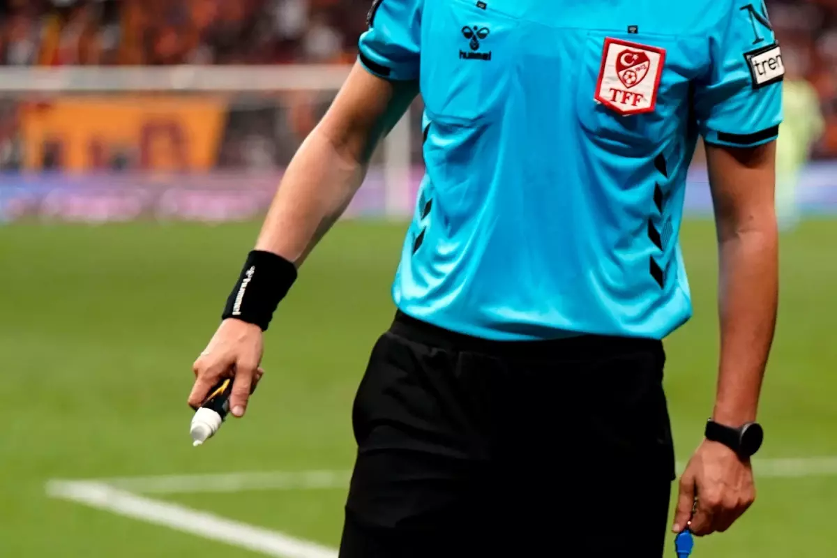 Hakeme Bıçaklı Saldırı: Maç Ertelenebilir