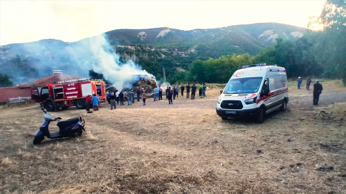 “Amasya’da Büyük Yangın: Binlerce Balya Saman Kül Oldu”
