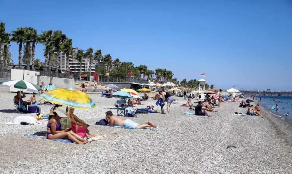 Sarı Yazın Sıcak Günleri: Antalya ve Alanya’da