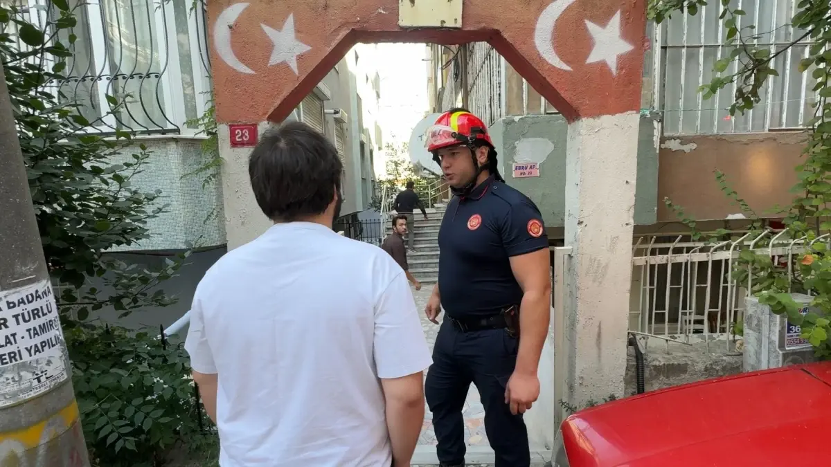 Endişeli Yeğenlerin İtfaiyeyi Yardımı
