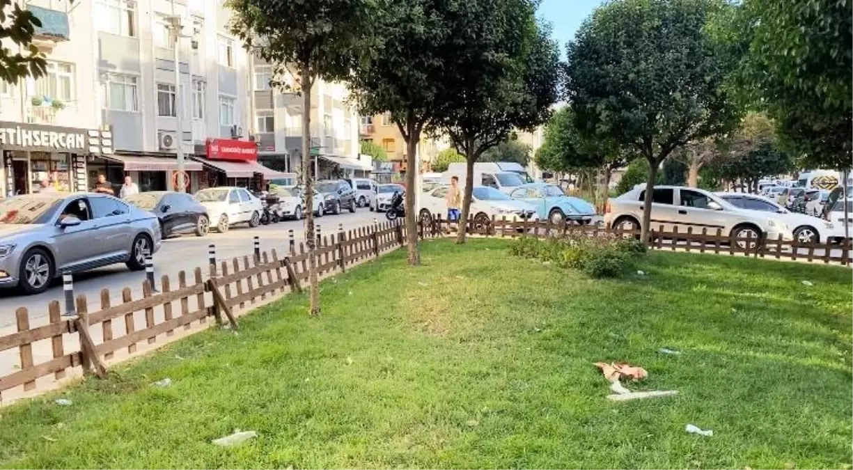 Bahçelievler’de Kız ve Annesi İki Kişiyi Bıçakladı