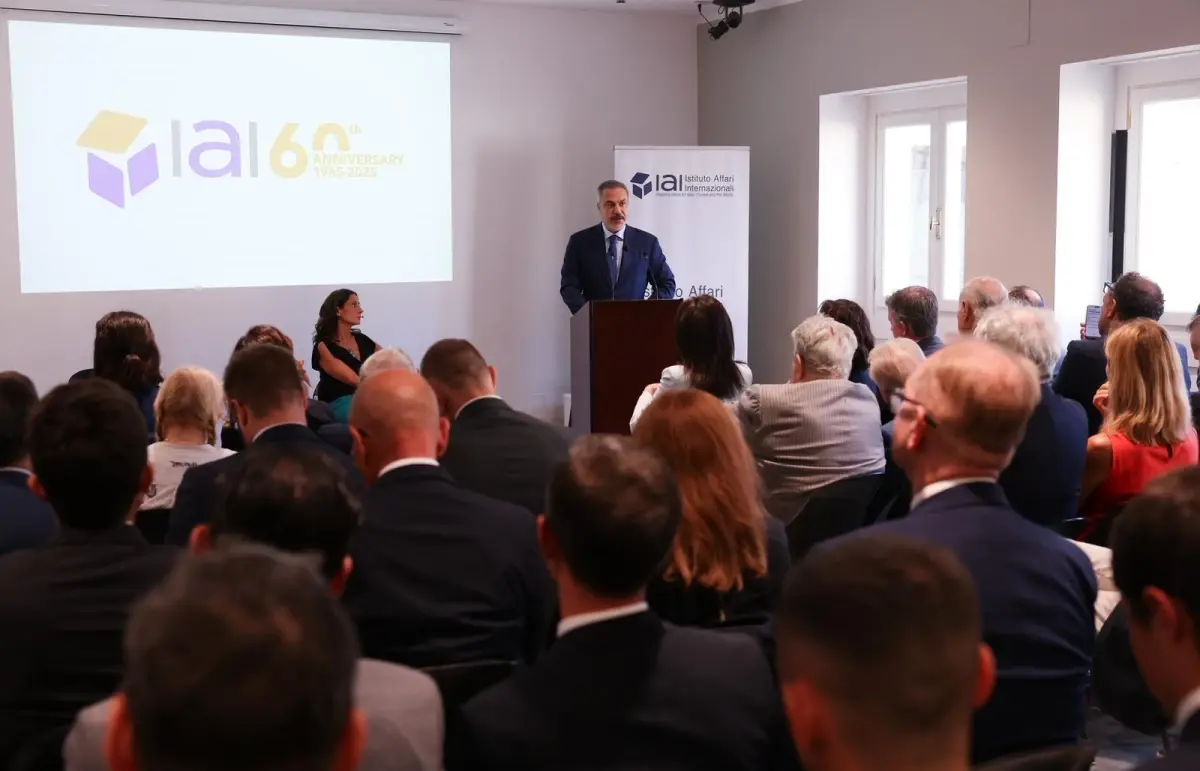 Dışişleri Bakanı Fidan İtalya’da Konferansa Katıldı