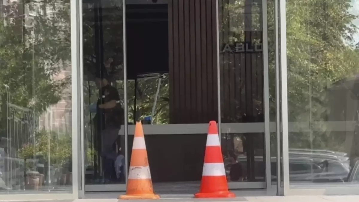 Boşanma Aşamasında Eşiyle Tartışan Koca Pompalı Tüfekle Yaraladı