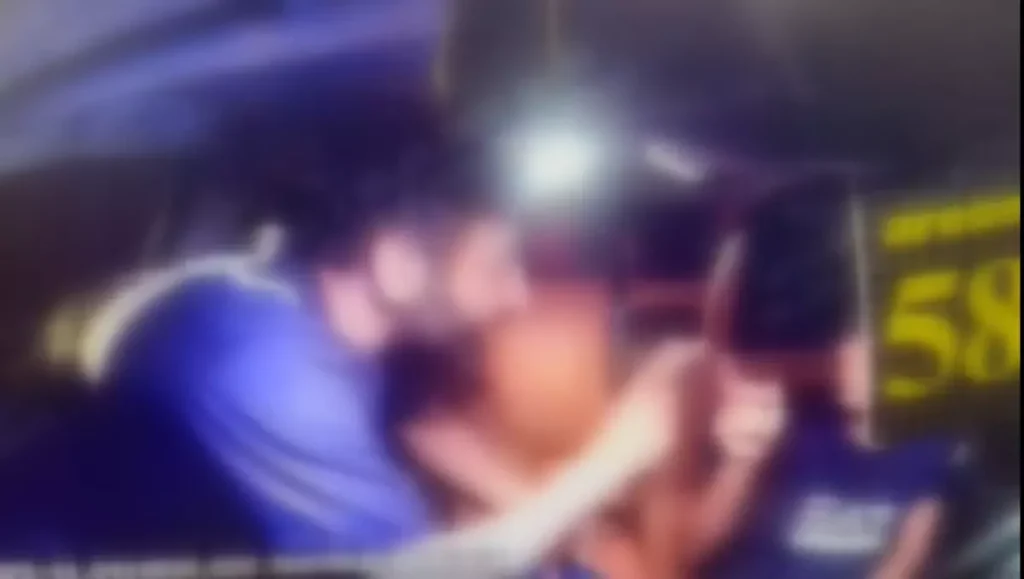 Genç Şüpheli Taksiciyi Bıçakladı, Taksiyi Gasbetmeye Çalıştı