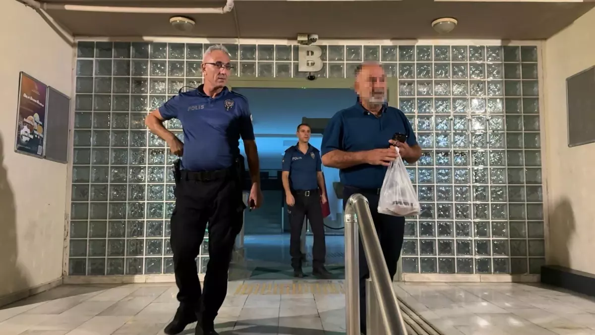 Doktor ve Sekreterine Rüşvet Suçlamasıyla Gözaltı