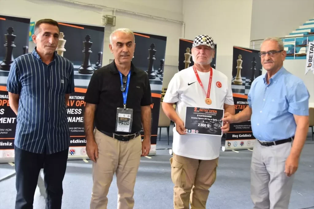 Bitlis’te Uluslararası Satranç Turnuvası Sona Erdi