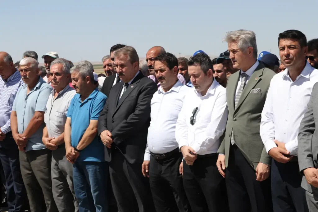 BBP Lideri Destici, Eskişehir’de Cenazeye Katıldı