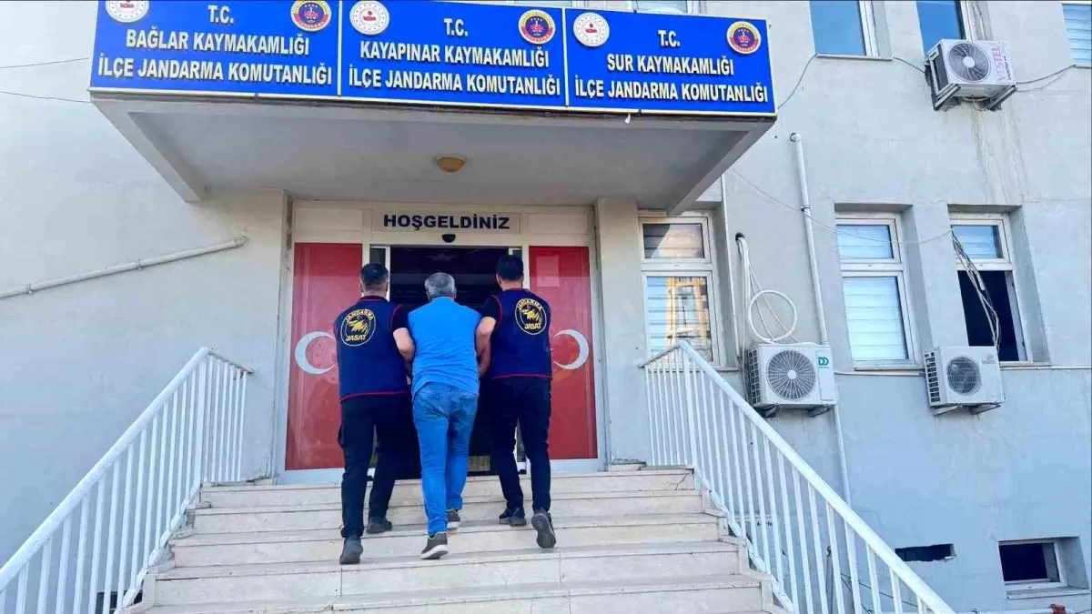 Diyarbakır’da 40 Aranan Şahıs Yakalandı