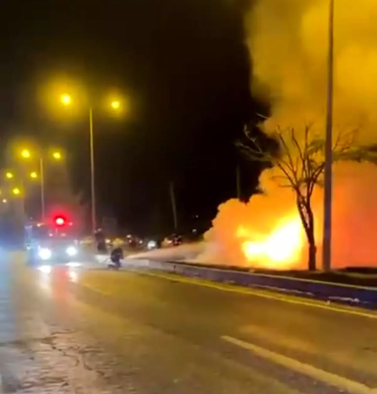 Araç Alev Aldı, Sürücü Zarar Gördü