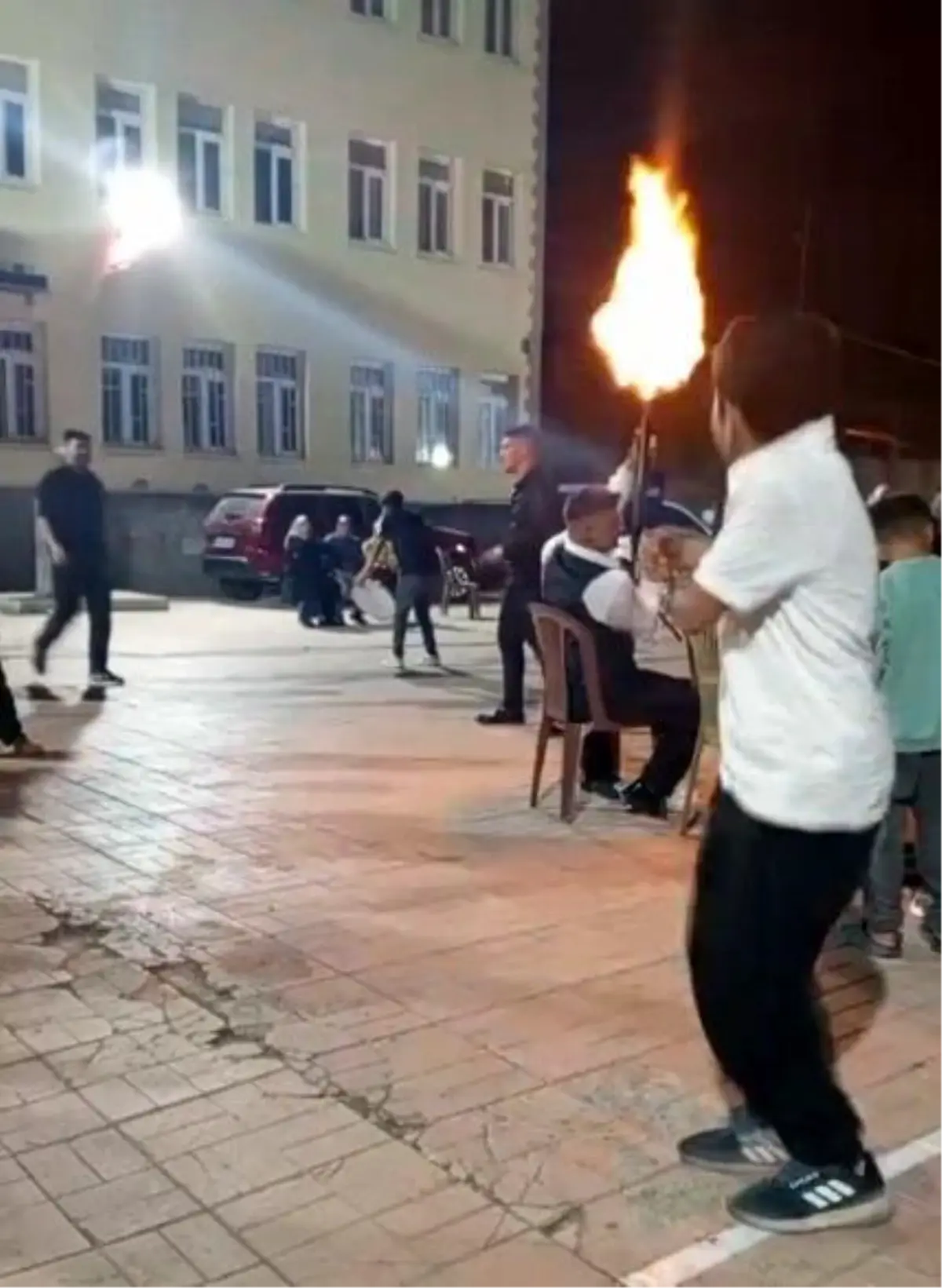 Düğünde Havaya Ateş Açılması Tepkilere Yol Açtı