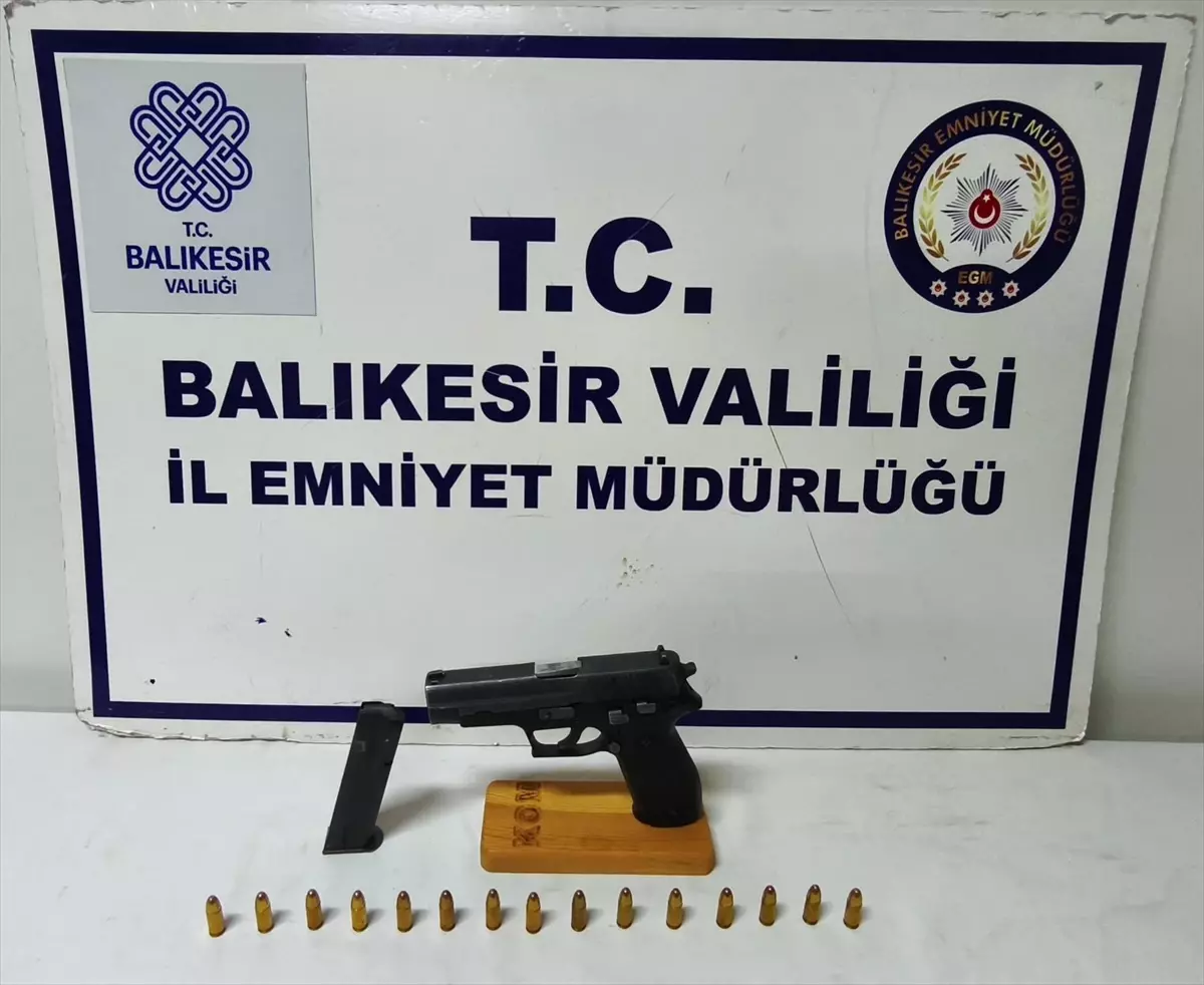 Ruhsatsız Tabanca Ele Geçirildi, Şüpheli Gözaltında