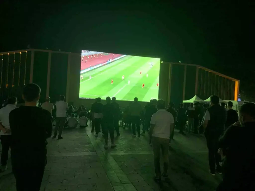 Erzincanlılar A Milli Takımın Galibiyet Sevinciyle Coştu