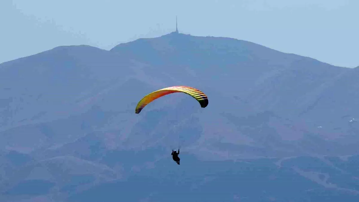 Erzurum’da Yamaç Paraşütü Heyecanı