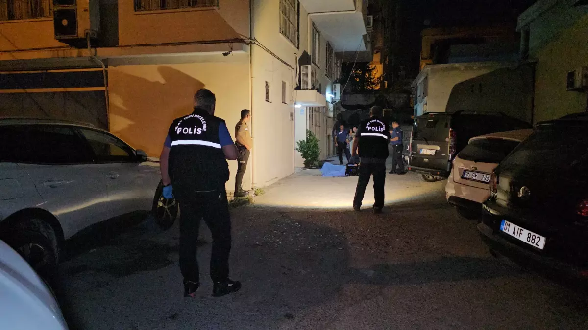Adana’da Korkunç Cinayet: Evinin Önünde Vuruldu