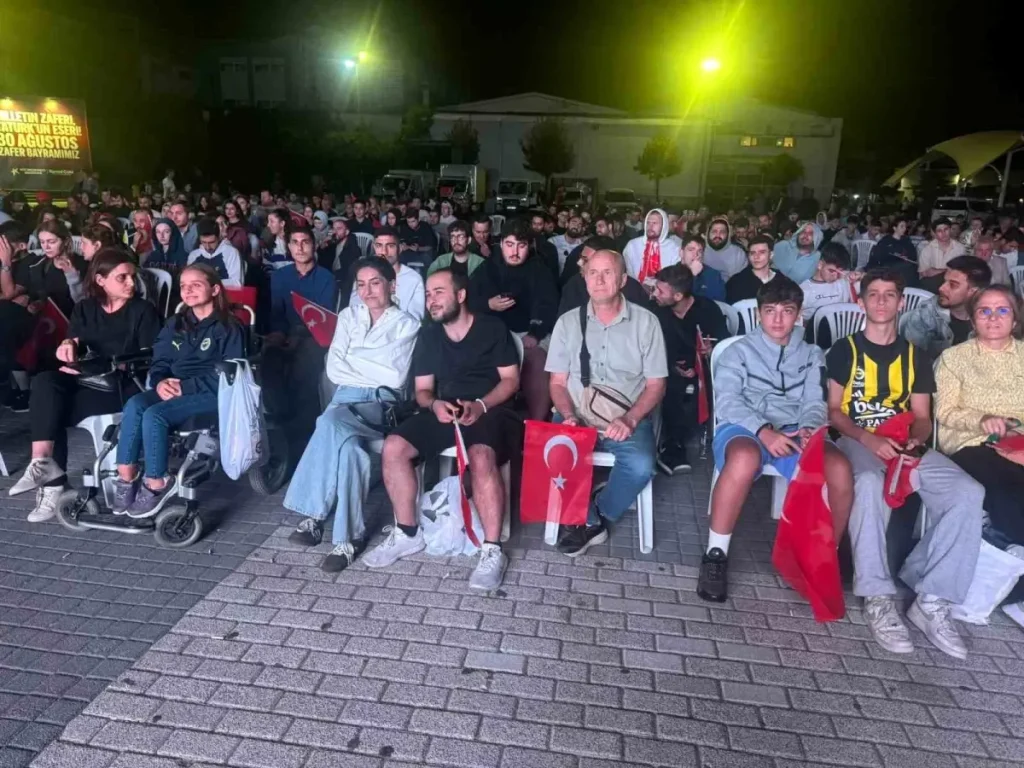 Yedikule’de Binlerce Kişi Basketbol Finalini Birlikte İzledi