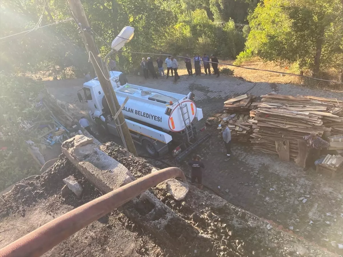 Bitlis’te Ev Yangını Kontrol Altına Alındı