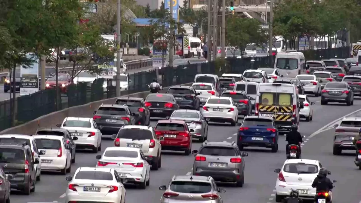 İstanbul’da Okul Dönemiyle Artan Trafik Yoğunluğu