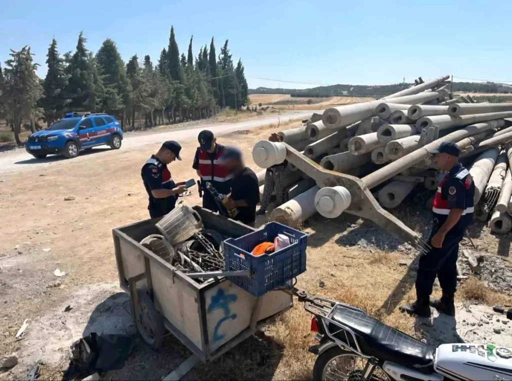Jandarma Ekiplerinden Hırsızlara Suçüstü Baskın