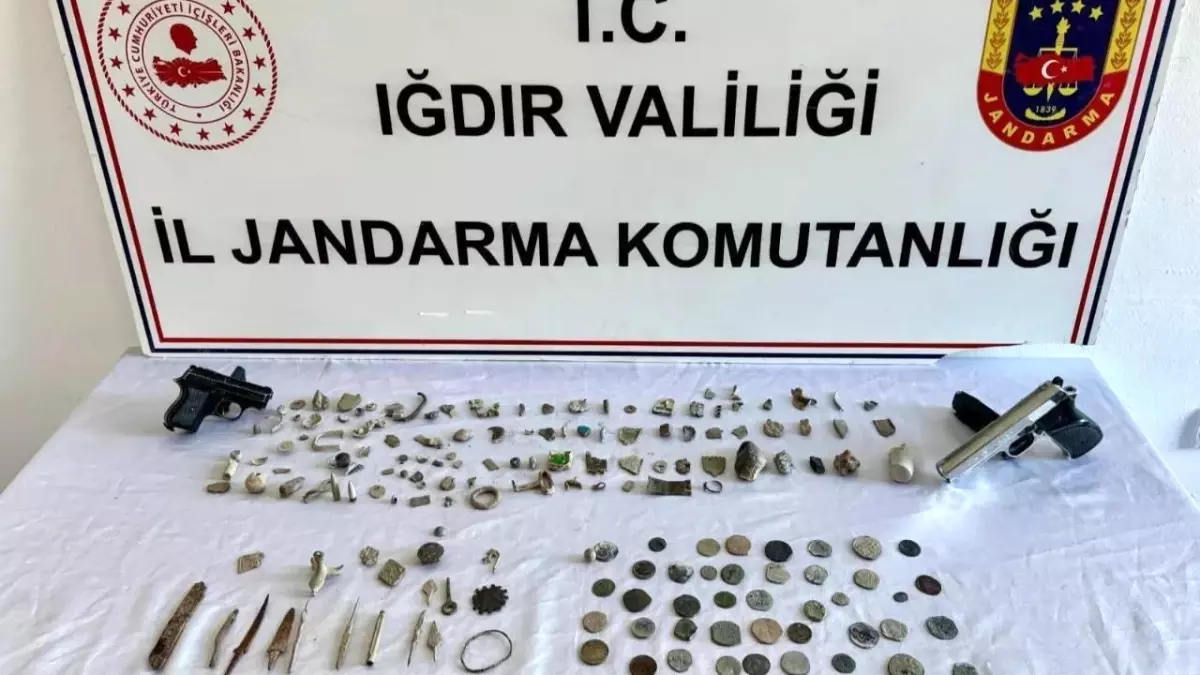 Tarihi Eser ve Silah Kaçakçılığına Büyük Darbe