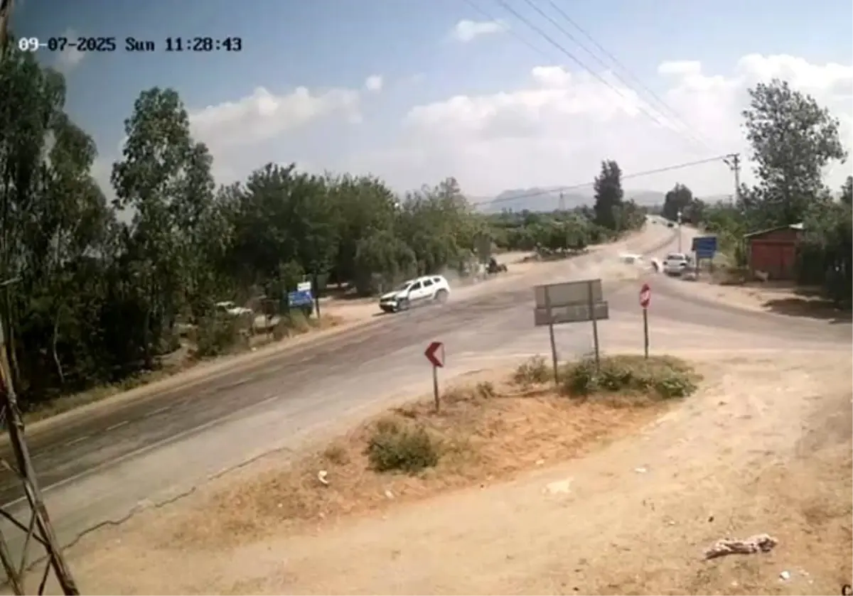 Kozan’da Kavşakta Trajik Kaza: 4 Yaralı