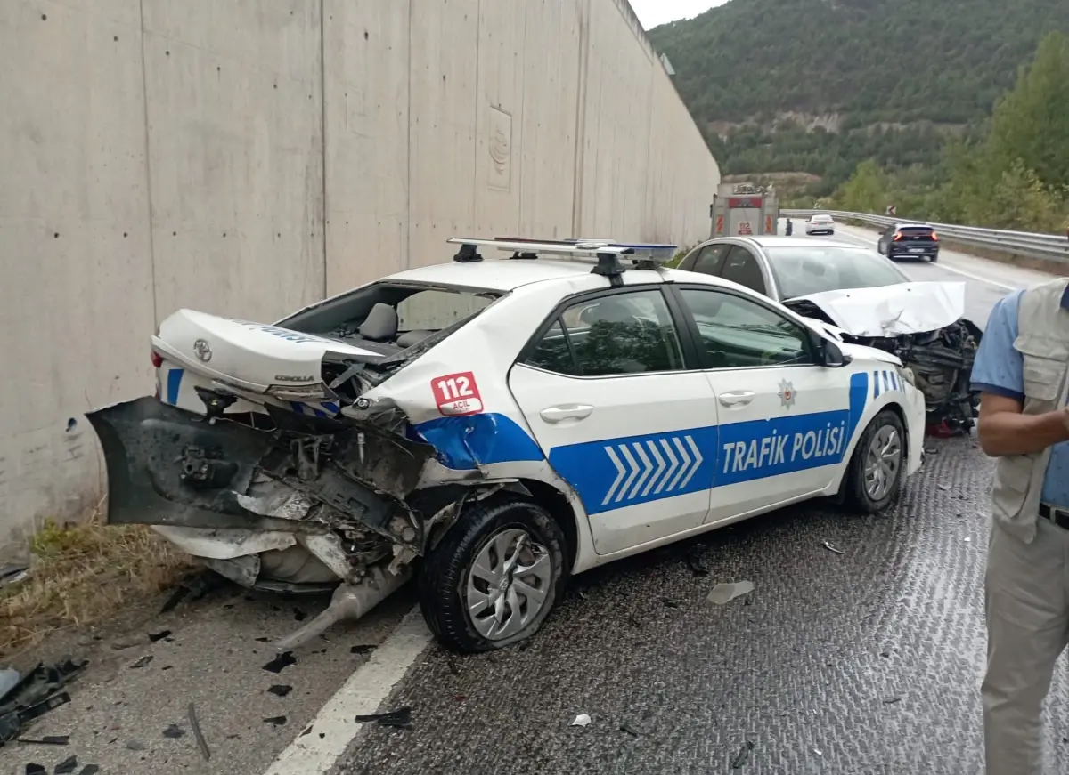 “Tokat’ta Kazaya Müdahale Eden Polislerin Aracına Yeni Kaza”