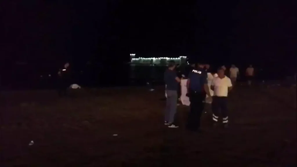 Kızkalesi Sahilinde Gece Denize Giren Kişi Hayatını Kaybetti