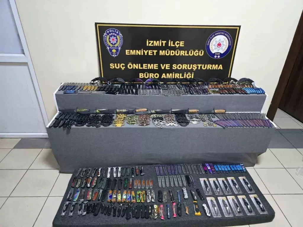 Ruhsatsız Kesici Alet Satışı Operasyonu