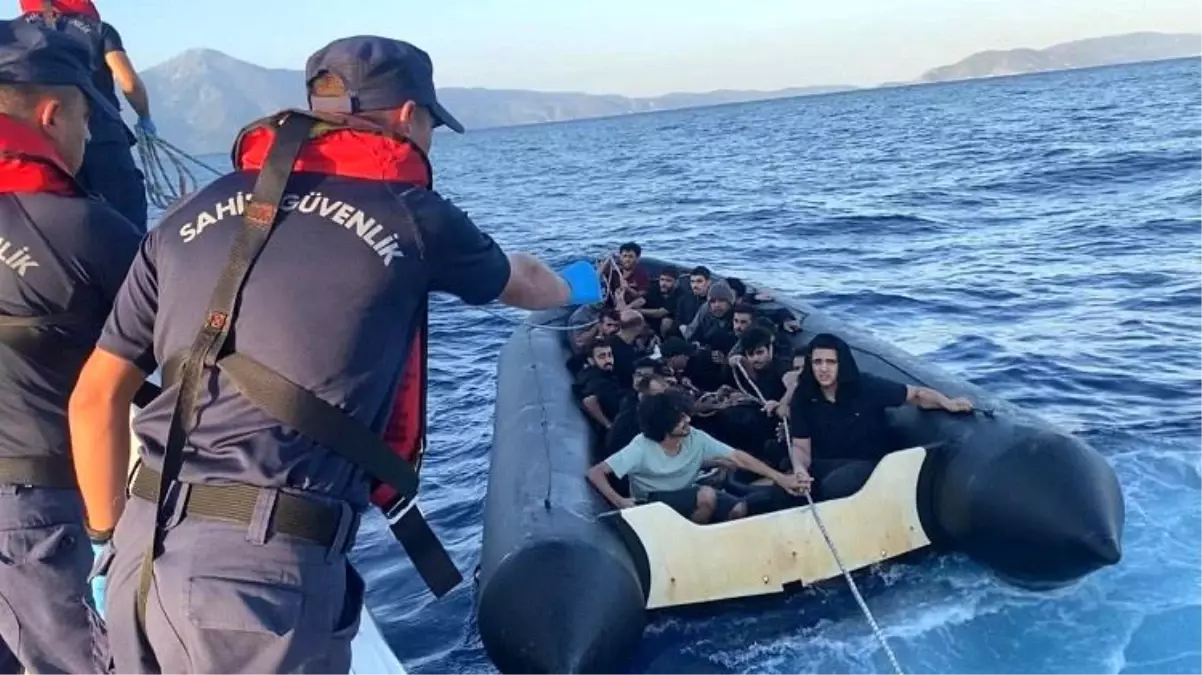 Yunan Unsurlarınca Geri Itilen 19 Düzensiz Göçmen Kurtarıldı