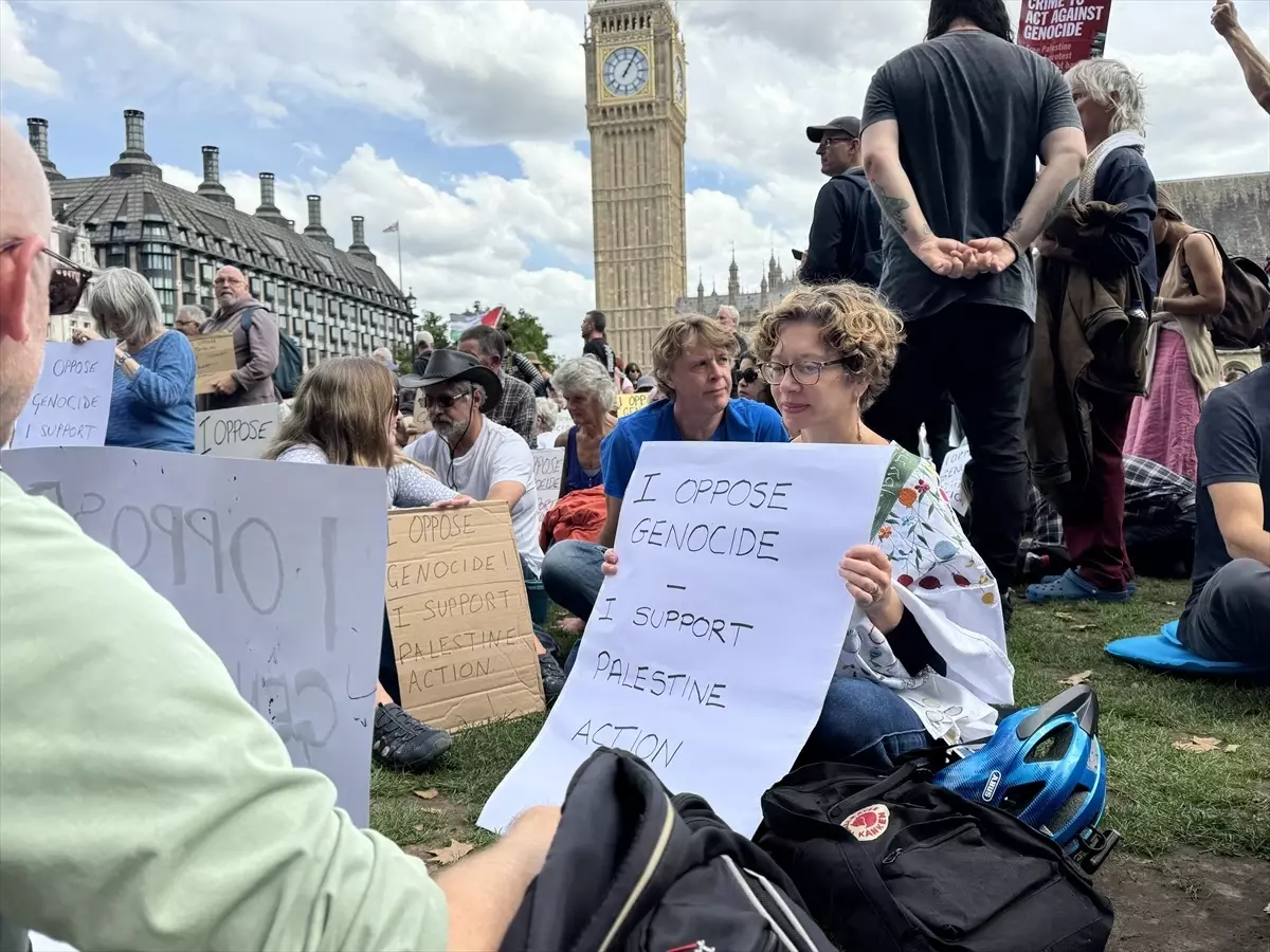 İngiltere’de ‘Palestine Action’ Grubuna Destek Eylemi