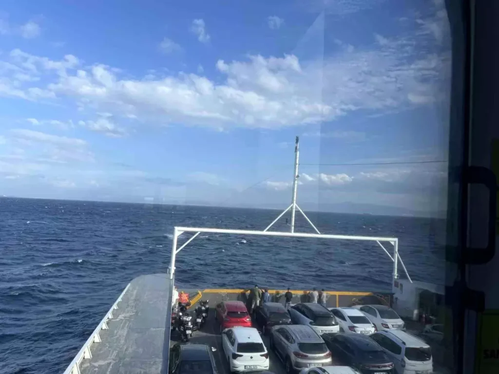 Marmara Denizi’nde Kuvvetli Rüzgar Seferleri İptal Etti