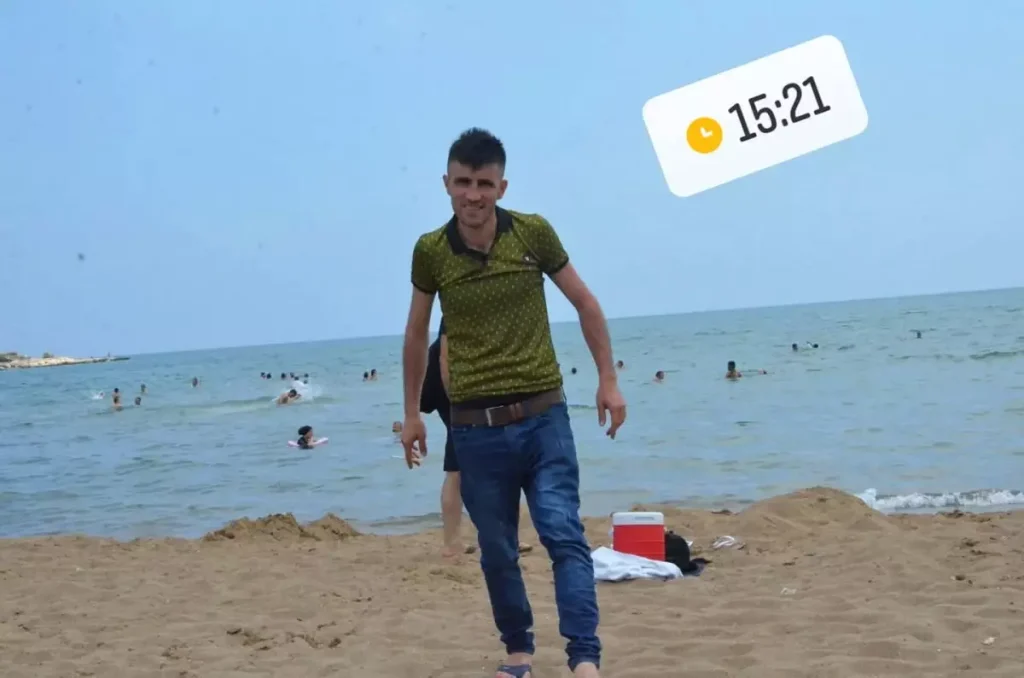 “MERSİN’de Kavun Yüklü Kamyonun Yolcu Otobüsüne Çarpması”