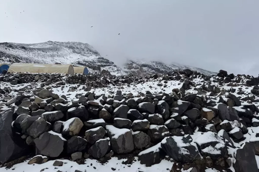 Kışın Erken Gelişi: Ağrı Dağı Eylülde Karla Kaplandı