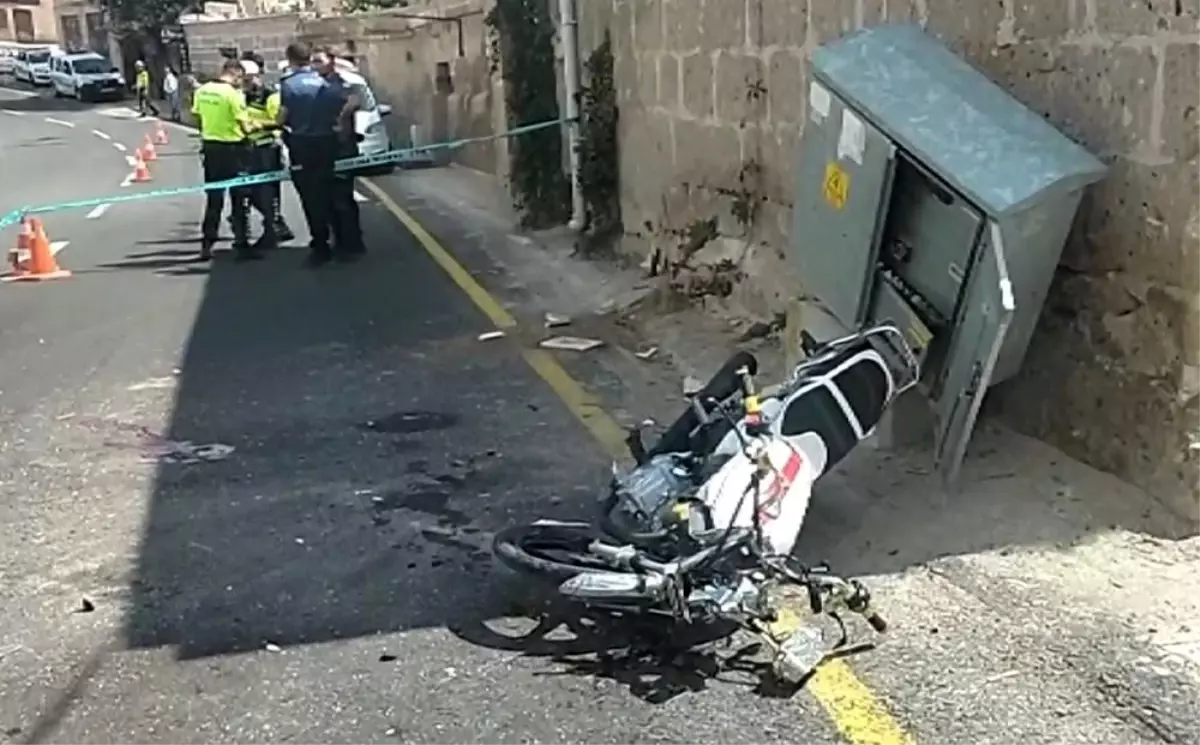 Okula Giden Gençler Kaza Yaptı: 2 Ağır Yaralı