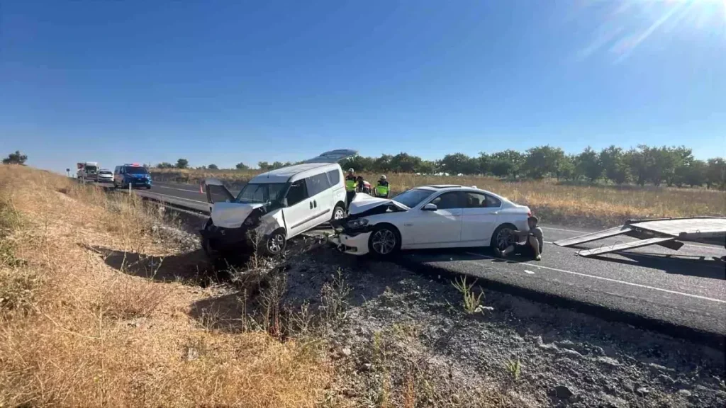 Nevşehir’de Kafa Kafaşa Çarpışma: 14 Yaralı