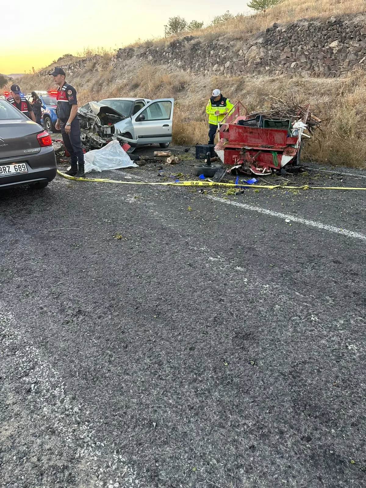 Tarımsal Araç Kazasında 1 Ölü, 4 Yaralı