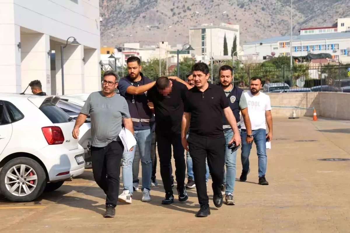 Oto Galerisine Silahlı Saldırı: Şüpheliler Adliyede