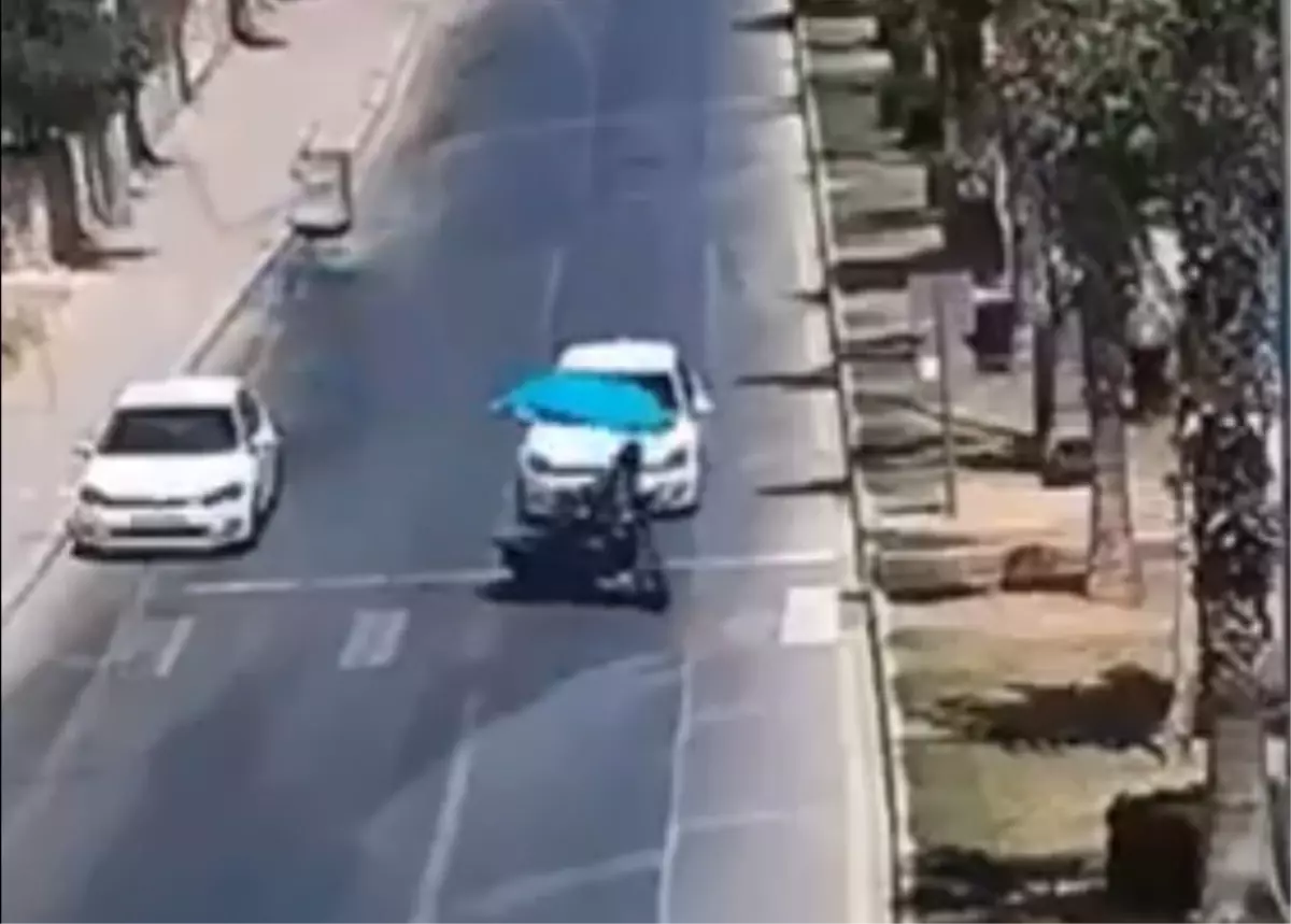 Otomobilin Çarpışması Sonucu 2 Kişi Yaralandı