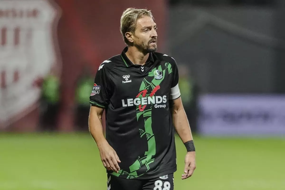 Caner Erkin’e 6 Maç Men Cezası Verildi