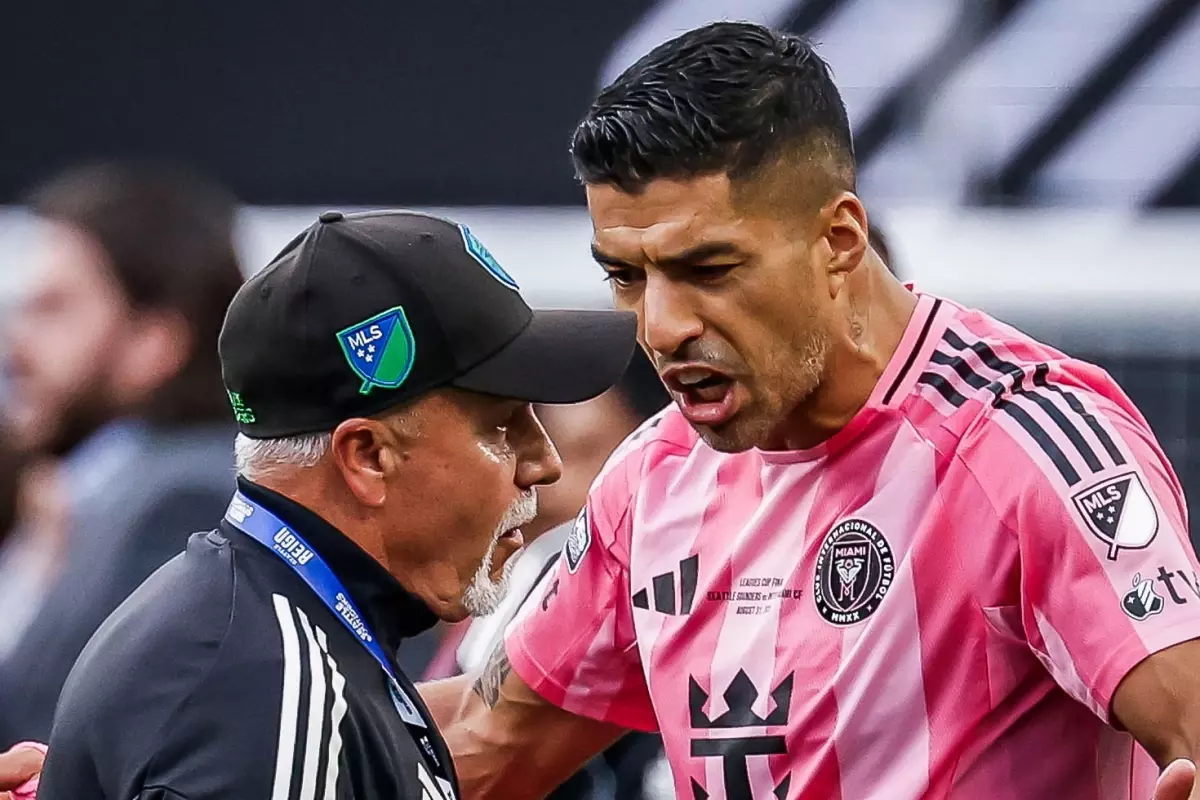 Suarez Tükürme Olayı Sonrası Men Cezası Aldı