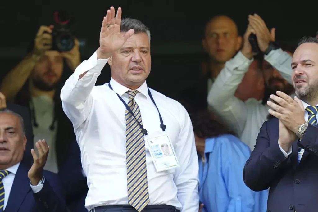 Fenerbahçe’de Başkanlık Krizi: Saran ve Koç Arasında Tartışma