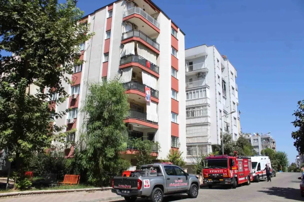 Ev Sahibi Yangının Önüne Geçti