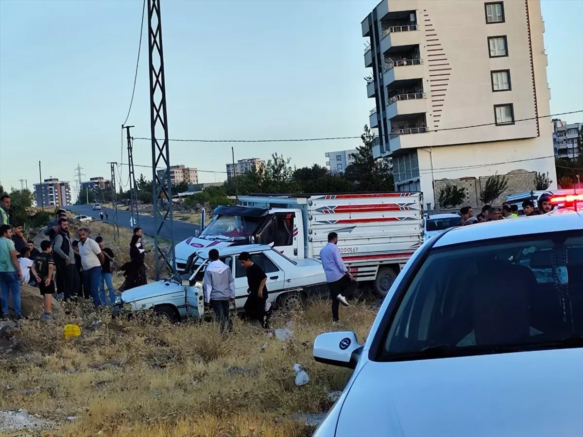 Şanlıurfa’da Trajik Kaza: 3 Kişi Yaralandı