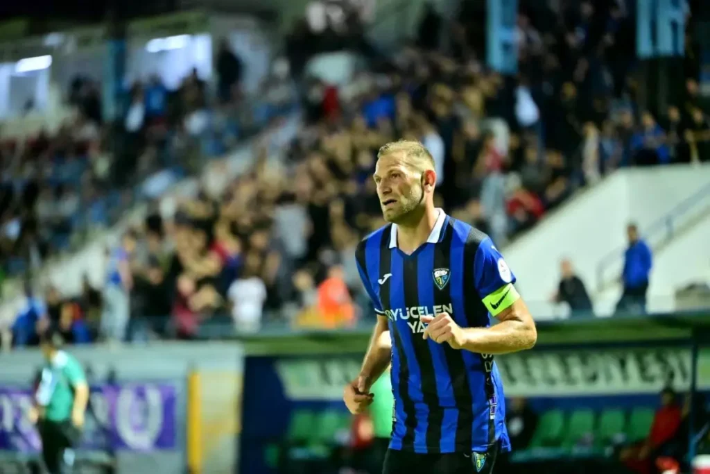 Karacabey Belediyespor, Anagold24 Erzincanspor’u 1-0 Yendi